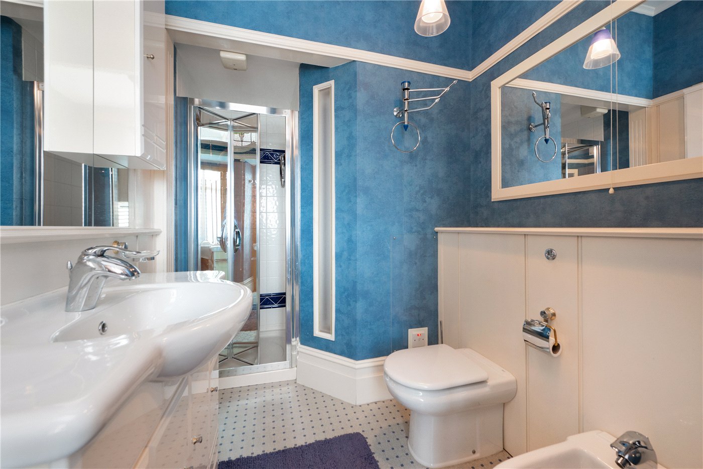 Ensuite